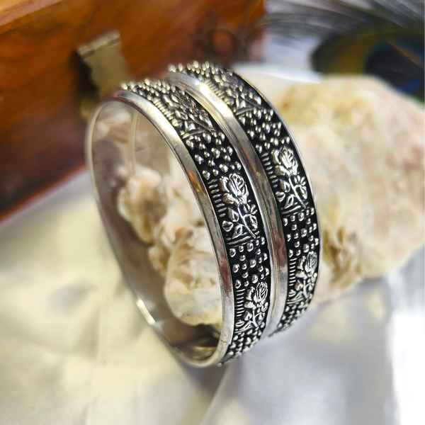 Anjali Silver Oxidize Bangles