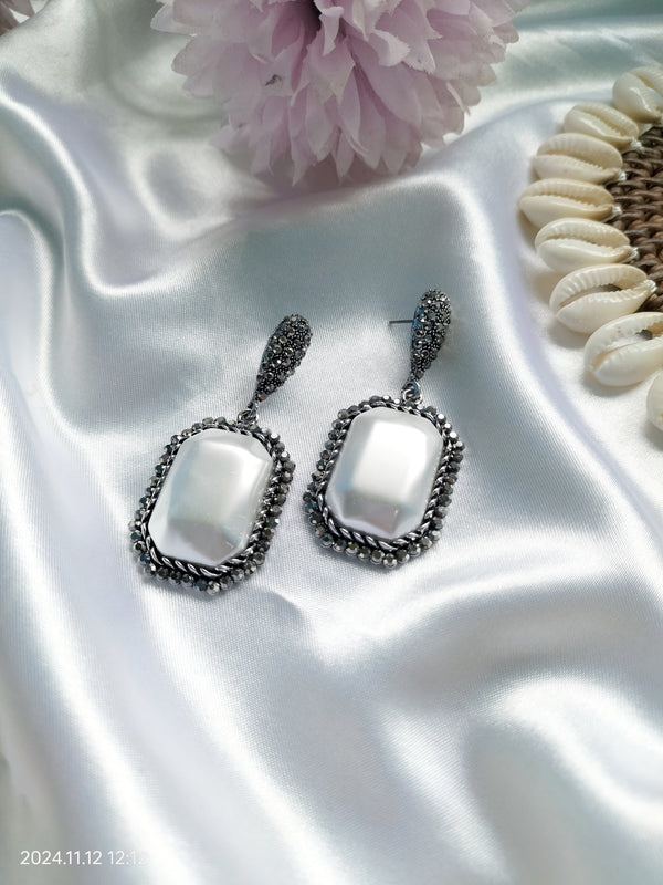 Gia Faux Pearl Drop Earrings