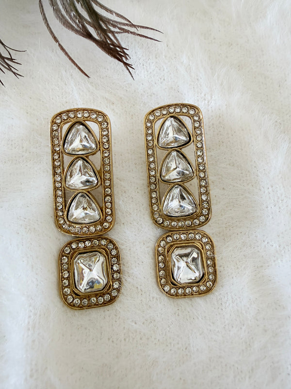 Inaya Golden Kundan Earrings
