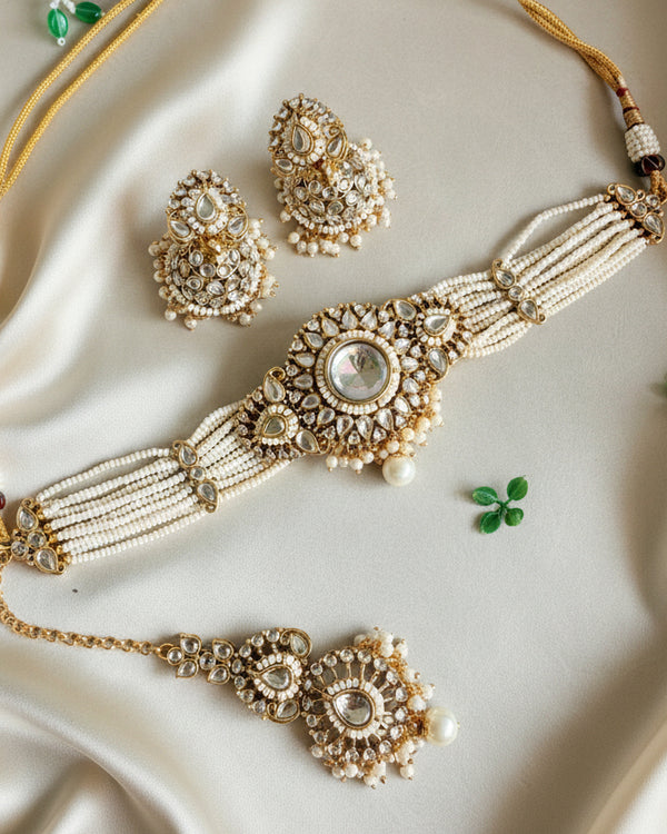 Adhira Kundan Polki-style Chokar Necklace Set