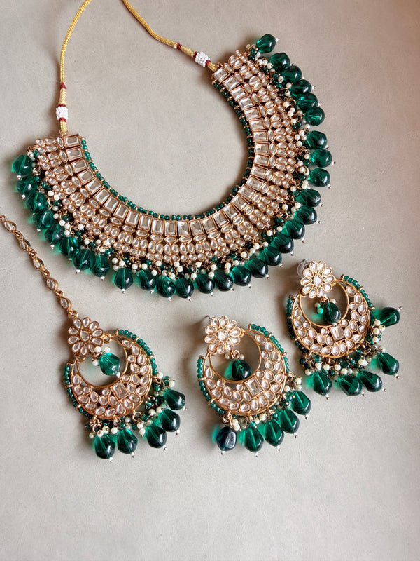 ADHIRA GREEN KUNDAN NECKLACE SET WITH EARRING AND MANNG TIKKA