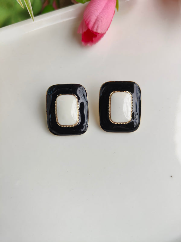 Gia Black And White Rectangle Shape Stud Earring