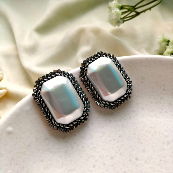Gia Pearl Rectangle Shape Stud Earring