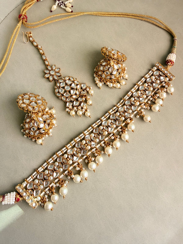 Kavya Kundan And Pearl Choker Set With Earring And Manng Tika