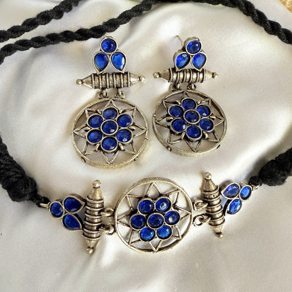 Myra Blue Color Choker Necklace