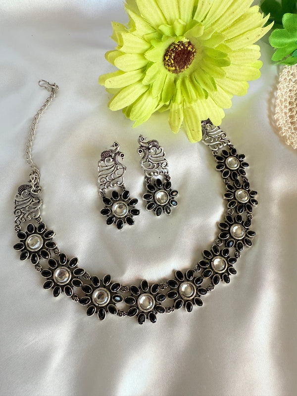 Myra Black And White Stone Necklace