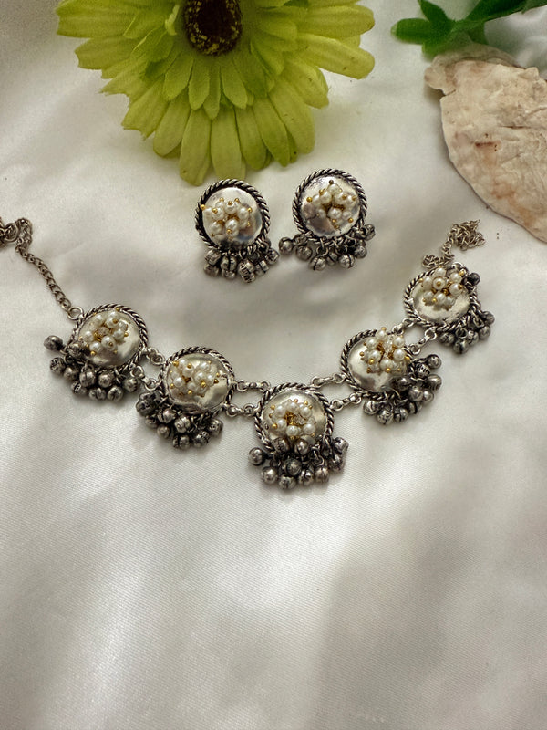 Myra Dual Tone Neckline Necklace