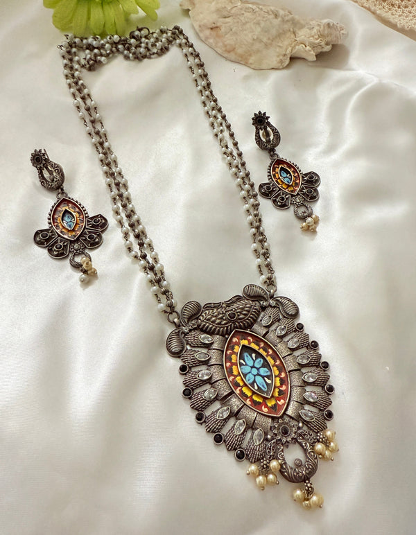Myra Hand Painted With Pearls Chain Long Necklace